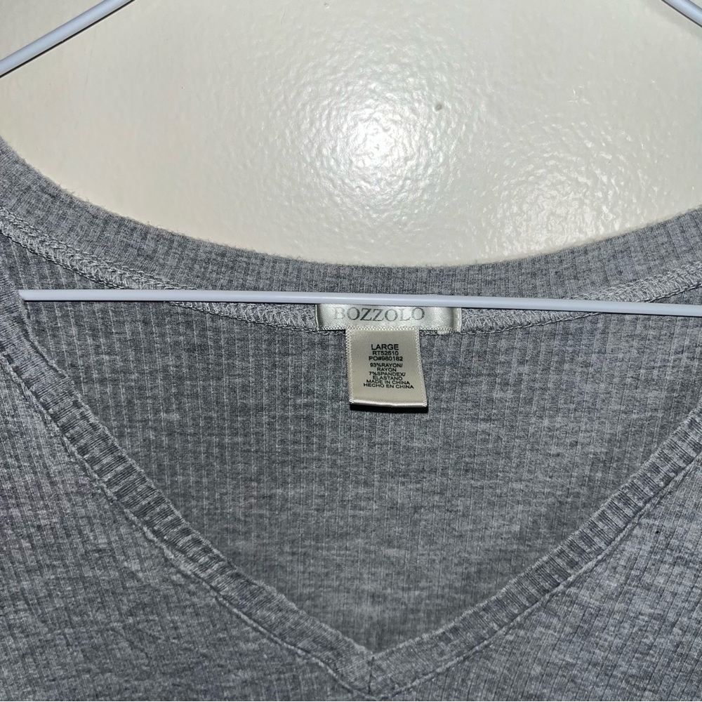 FINAL SALE Bozzolo Gray Cropped V-Neck Stretch Knit Short Sleeve T-Shirt - Picture 2 of 3